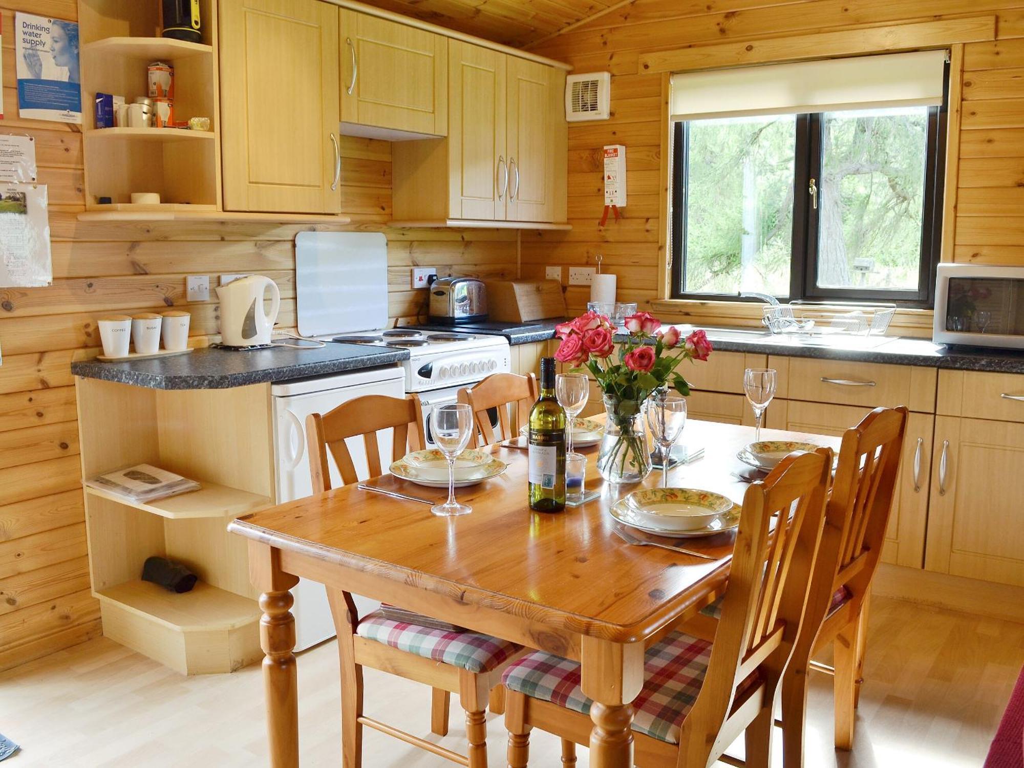 Larch Cottage - S4428 Kirkton of Glenisla Eksteriør bilde